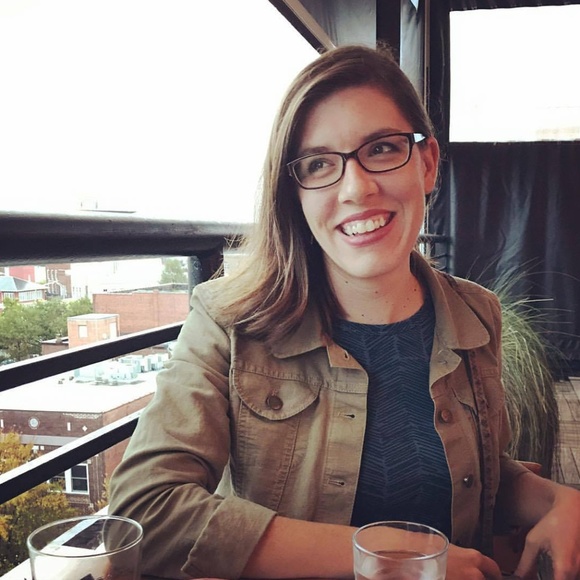 Meet your Posher, Katie - Picture 1 of 1